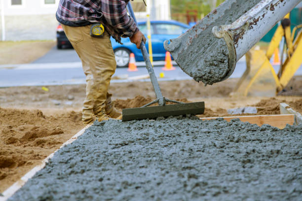 Best Concrete Sidewalk Installation in Weatherby Lake, MO