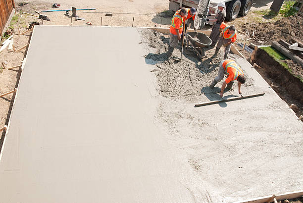 Best Concrete Removal and Replacement in Weatherby Lake, MO